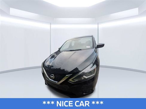 Used 2019 Nissan Sentra SV FWD image 2