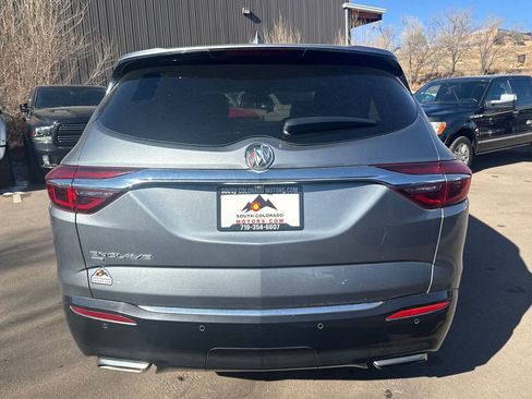 Used 2020 Buick Enclave Essence image 7