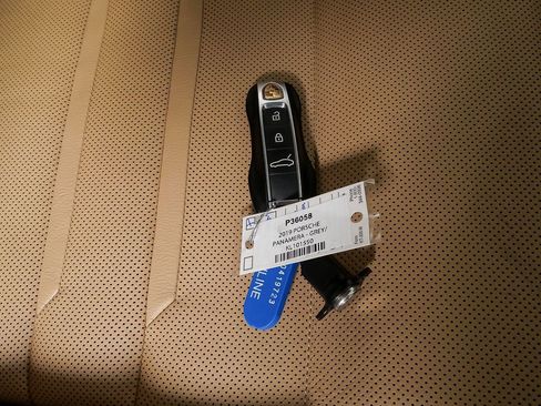 Certified 2019 Porsche Panamera 4 AWD/4WD image 26