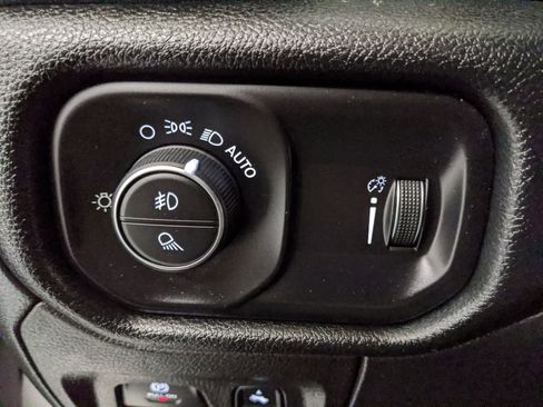 Used 2022 RAM 1500 Big Horn RWD image 16