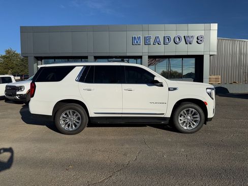 Used 2023 GMC Yukon SLT image 7