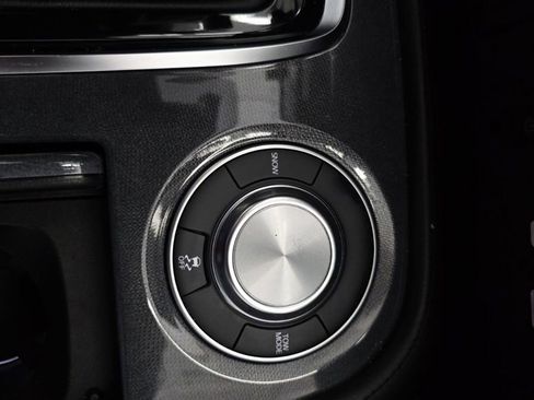 Used 2023 Nissan Armada SL w/ Midnight Edition Package image 32