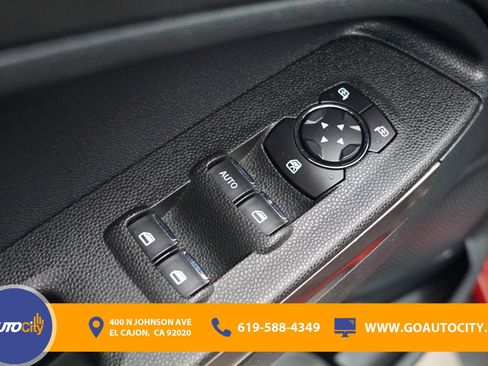 Used 2021 Ford EcoSport SE w/ SE Convenience Package image 17