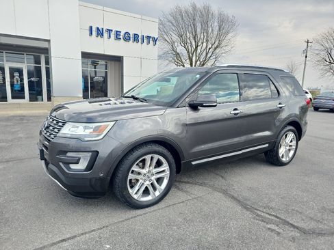 Used 2017 Ford Explorer Limited FWD image 2
