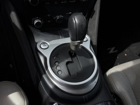 Used 2014 Nissan 370Z Touring w/ Sport Package RWD image 15