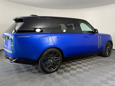 New 2025 Land Rover Range Rover Long Wheelbase SE AWD/4WD image 8