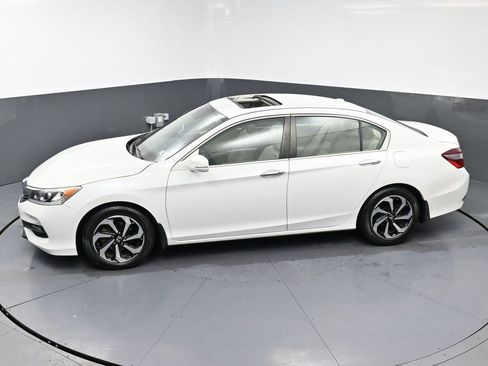 Used 2016 Honda Accord EX-L image 46