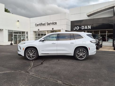 New 2026 Buick Enclave Avenir w/ Super Cruise Package AWD/4WD image 8
