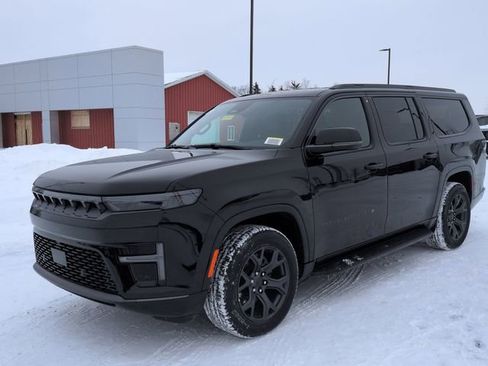 New 2026 Jeep Grand Wagoneer L Limited AWD/4WD image 1
