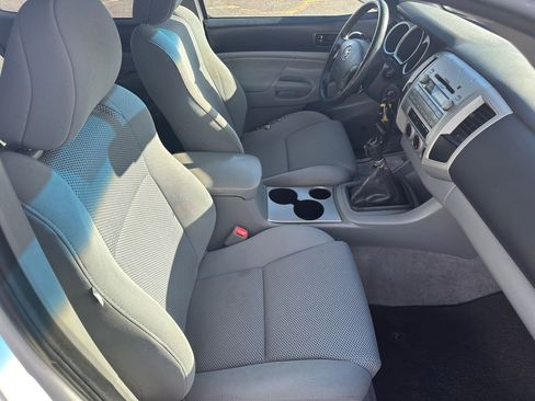 Used 2011 Toyota Tacoma 4x4 Double Cab image 26