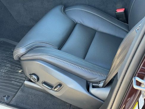 New 2025 Volvo XC90 B6 Ultra w/ Protection Package Premier image 19