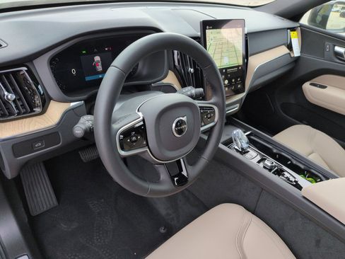 New 2026 Volvo XC60 B5 Core w/ Climate Package AWD/4WD image 10