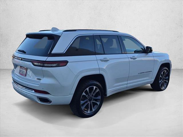Used 2023 Jeep Grand Cherokee Overland AWD/4WD image 5