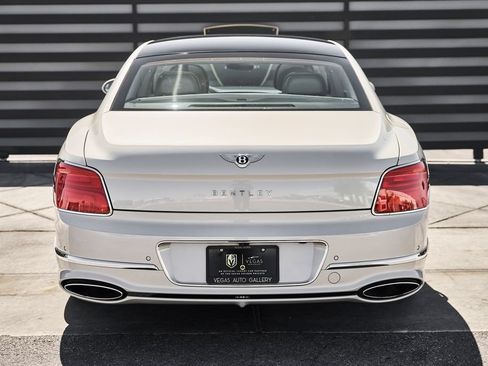 Used 2022 Bentley Flying Spur W12 AWD/4WD image 15