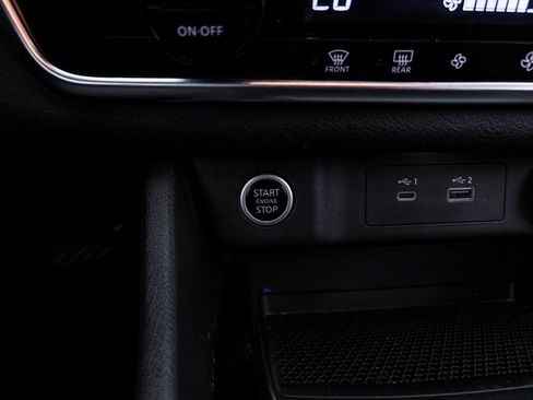 Used 2022 Nissan Rogue SV FWD image 24
