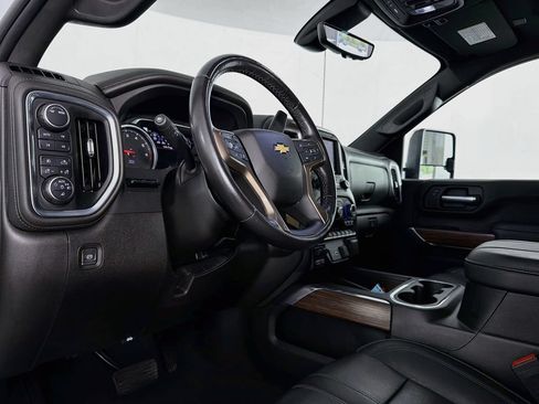 Used 2023 Chevrolet Silverado 2500 High Country w/ LPO, Dark Essentials Package AWD/4WD image 14