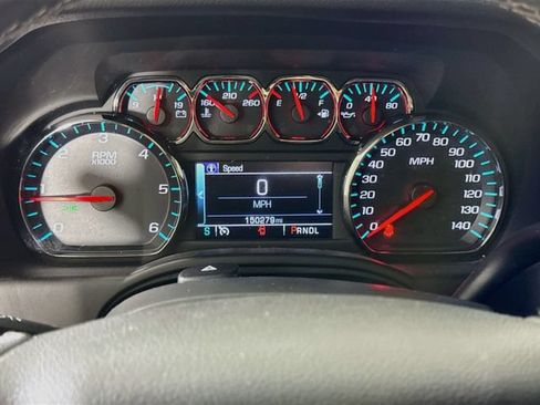 Used 2020 Chevrolet Suburban LT AWD/4WD image 13
