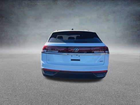 New 2026 Volkswagen Atlas Cross Sport SE image 18