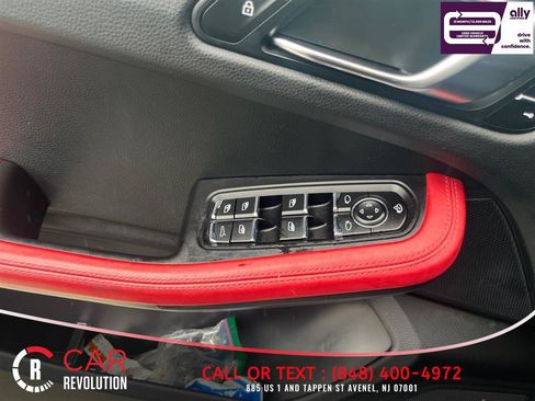 Used 2022 Porsche Macan w/ Premium Package Plus AWD/4WD image 29