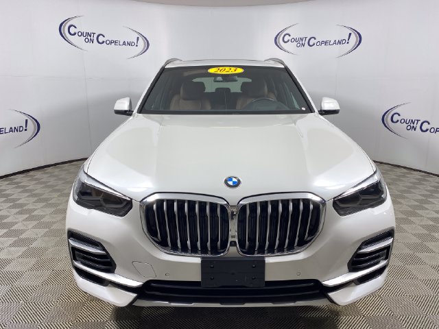 Used 2023 BMW X5 xDrive40i w/ Premium Package AWD/4WD image 2