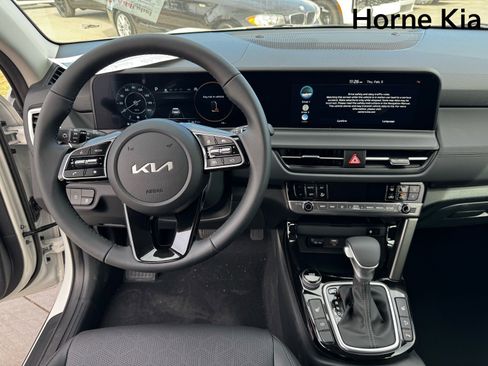 New 2026 Kia Seltos EX image 13