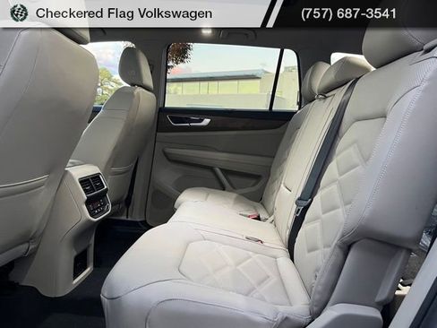 New 2026 Volkswagen Atlas SE image 28