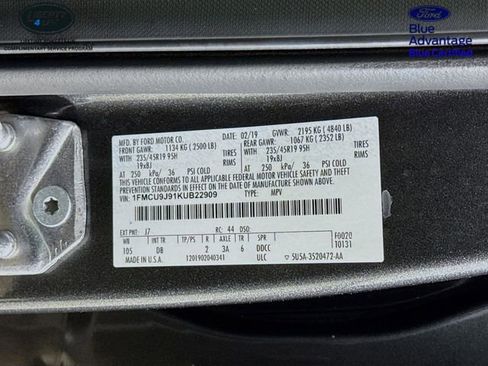 Certified 2019 Ford Escape Titanium w/ U9j03 - Titanium Tow Package image 32