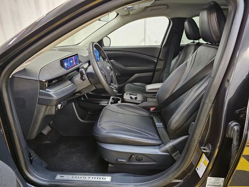 Used 2021 Ford Mustang Mach-E Premium image 20