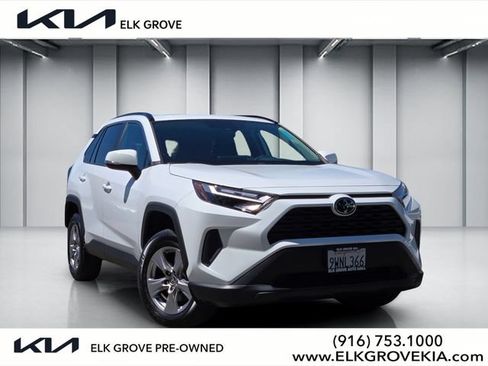 Used 2025 Toyota RAV4 XLE w/ Convenience Package AWD/4WD image 1