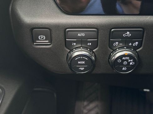 Certified 2024 GMC Sierra 1500 Elevation AWD/4WD image 24
