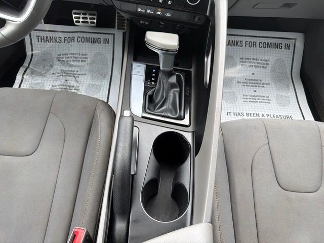 Used 2025 Hyundai Elantra Sport FWD image 23