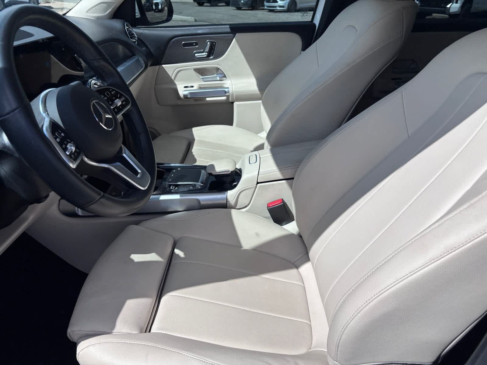 Used 2023 Mercedes-Benz GLB 250 4MATIC image 12
