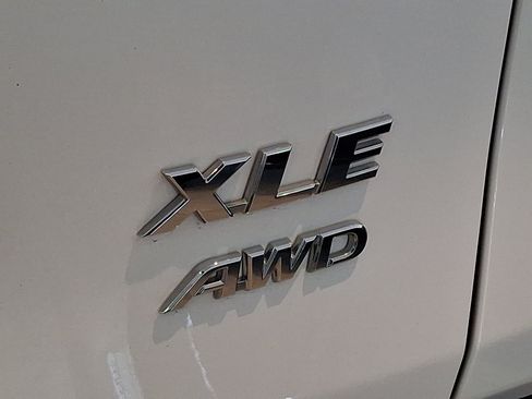 Certified 2023 Toyota RAV4 XLE w/ Convenience Package AWD/4WD image 30