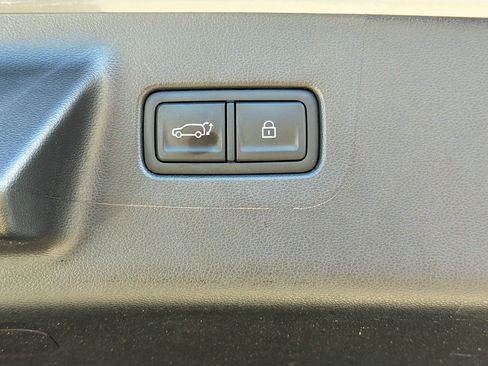 Used 2025 Hyundai Santa Fe Calligraphy image 14