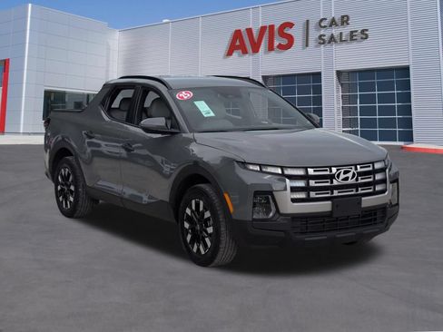 Used 2025 Hyundai Santa Cruz SEL FWD image 3
