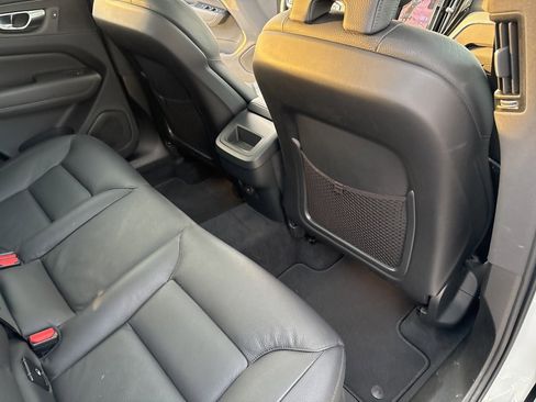 Used 2025 Volvo XC60 B5 Plus image 44