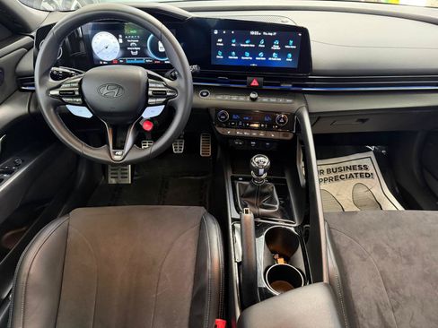 Used 2025 Hyundai Elantra N FWD image 31