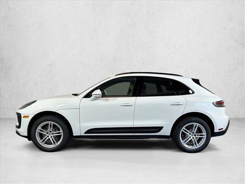 Used 2026 Porsche Macan AWD/4WD image 2