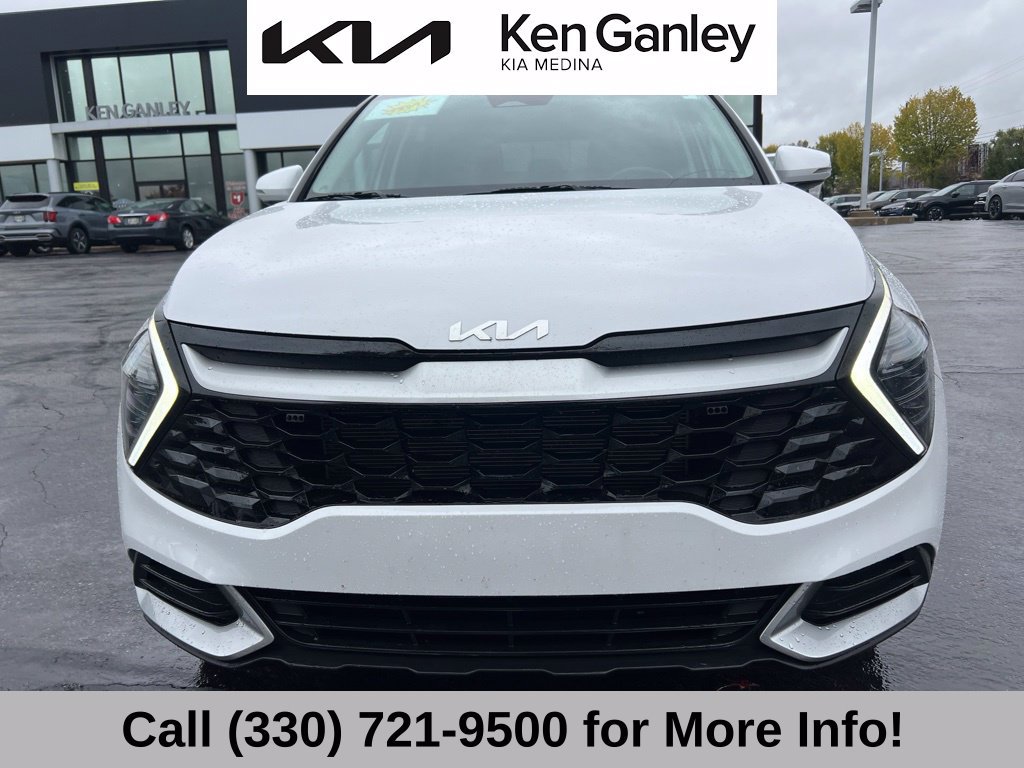 Certified 2025 Kia Sportage EX w/ Premium Package AWD/4WD image 18