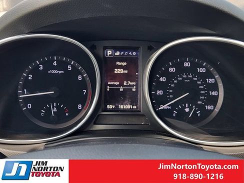 Used 2017 Hyundai Santa Fe Limited w/ Cargo Package AWD/4WD image 16