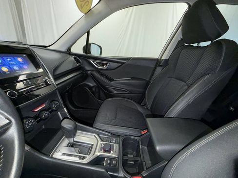 Used 2020 Subaru Forester Premium AWD/4WD image 21