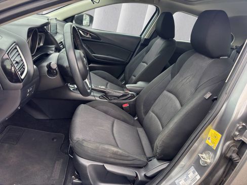 Used 2015 MAZDA MAZDA3 i Touring w/ Technology Package image 10