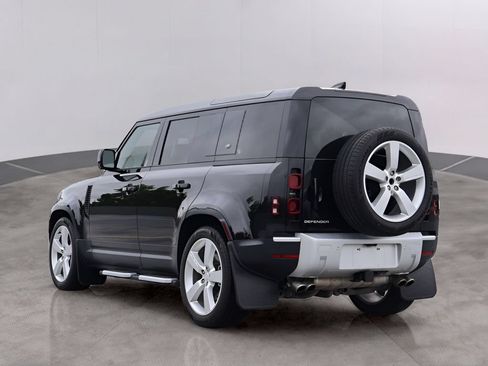 Used 2024 Land Rover Defender 110 SE AWD/4WD image 5