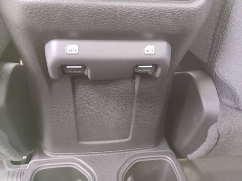 New 2026 Jeep Gladiator Sport image 17