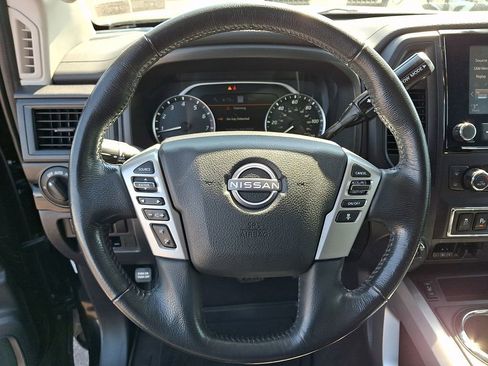 Used 2023 Nissan Titan SV w/ SV Convenience Package AWD/4WD image 18