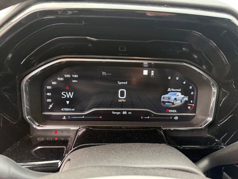 Used 2022 GMC Sierra 1500 Elevation w/ LPO, Elevation Black Package image 11