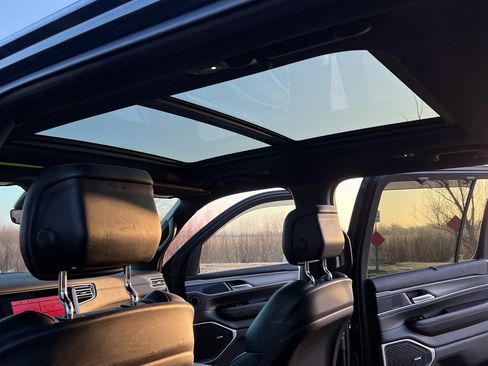 Used 2023 Jeep Wagoneer Series II w/ Convenience Group I image 42