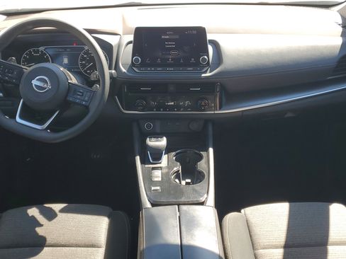 Used 2023 Nissan Rogue SV image 14