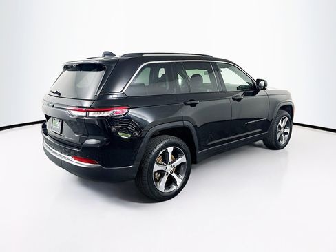 Used 2022 Jeep Grand Cherokee Limited 4xe w/ Luxury Tech Group II AWD/4WD image 9