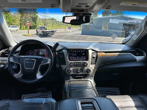 Used 2016 GMC Yukon Denali w/ Open Road Package AWD/4WD image 23
